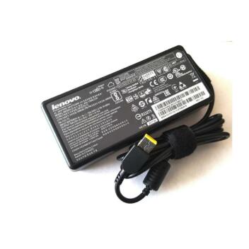 Lenovo ThinkPad Universal Thunderbolt 4 Dock 40B0 incl 135W Netzteil